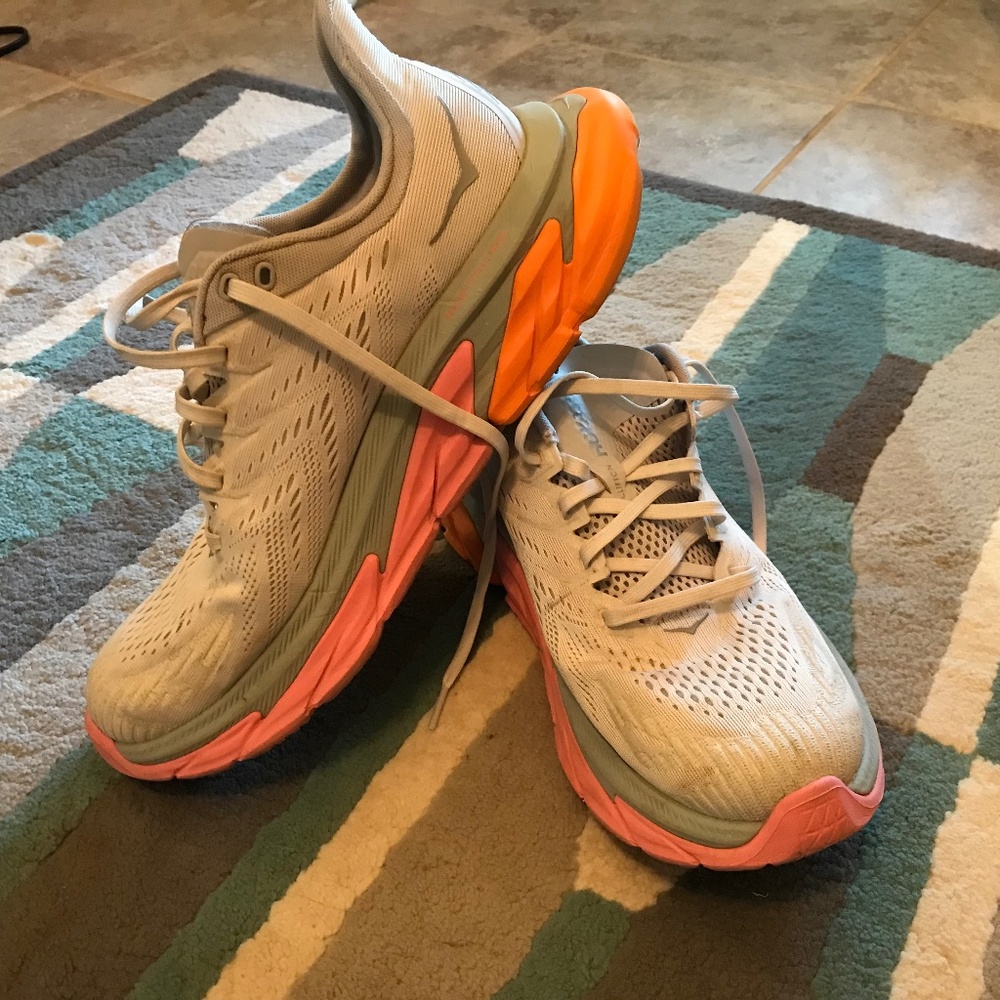 Hoka M Clifton Edge